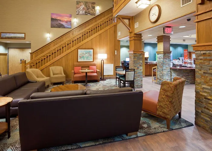 3 star hotel: Hampton Inn Duluth-Canal Park